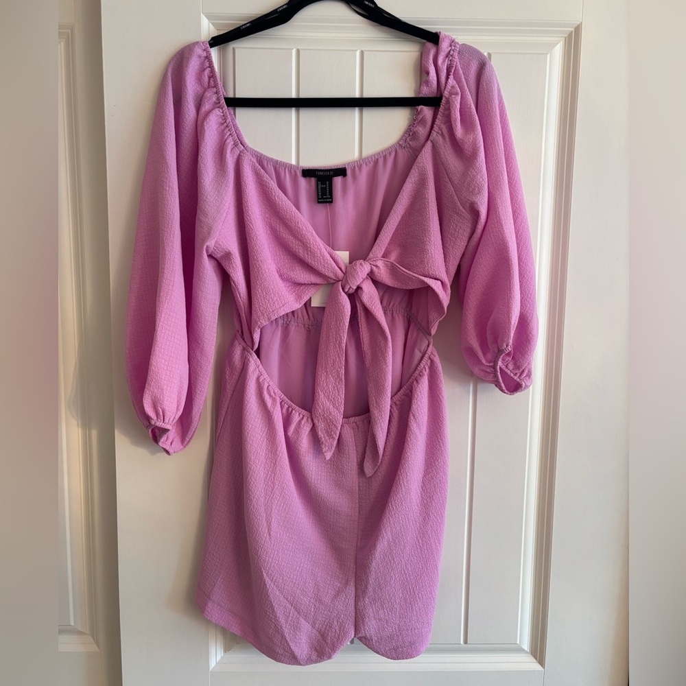 Forever 21 Women's NWT Pink Tie-Front Romper Size M